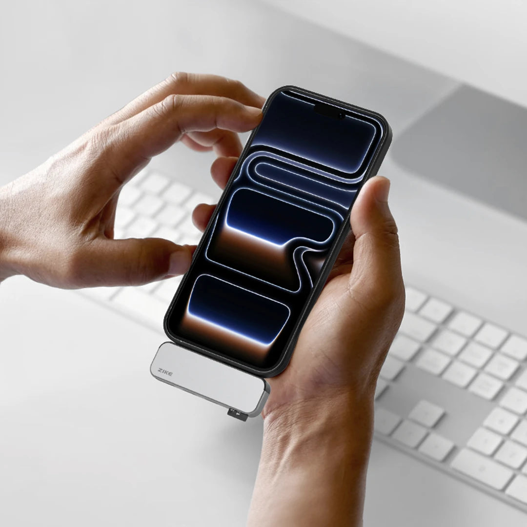 ZIKE USB-C Extender for iPhone 17/16/15 Z806 can also be used with a phone case