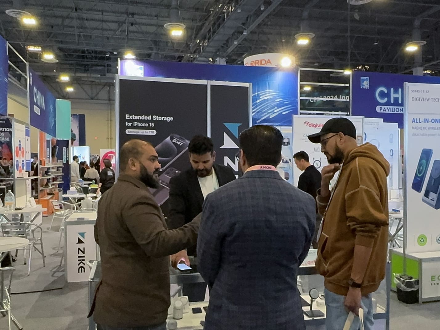 ZIKE participated in the 2024 CES exhibition